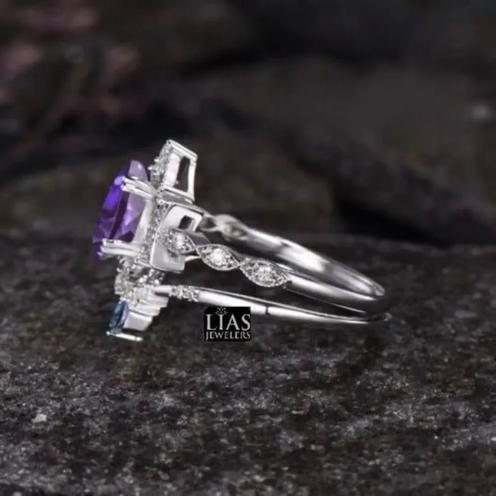 New 18k white gold wedding ring set